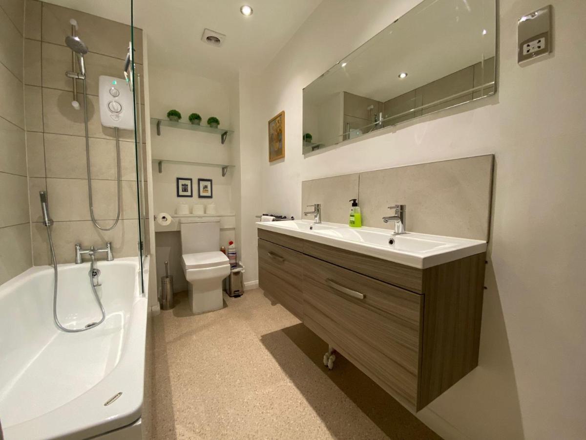 Grosvenor Pad - Lovely 2-Bed Flat - Free On Street Parking Bath Dış mekan fotoğraf